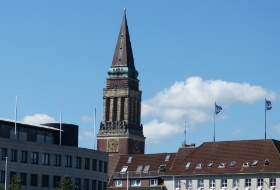 Das Rathaus ist eines der Wahrzeichen von in Kiel